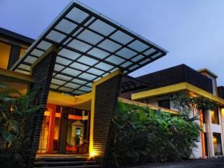 Collection O 295 Grha Ciumbuleuit Hotel 3*